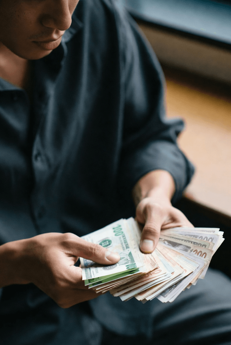 Por Qué Invertir es Más Importante que Ahorrar